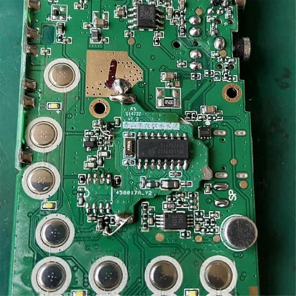Modul for kortbølge FM-modifikasjon + USB-programmeringskabel