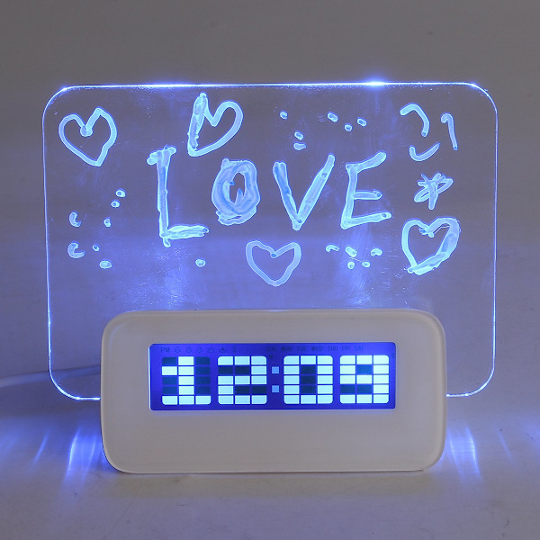 Multifunksjonell LED-vekkerklokke, kalender, termometer, whiteboard, 4 USB-porter, Halloween, nyttårs- og bursdagsgaver (blått lys