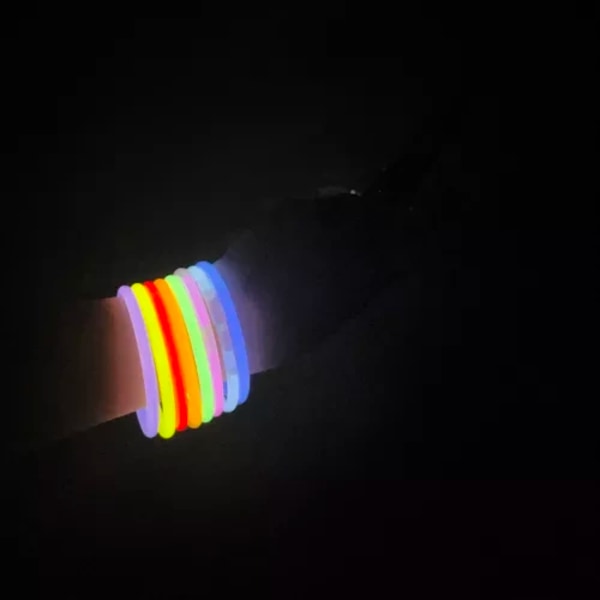 Neon Glowstick Itsevalaiseva Lightstick Rannekoru 100kpl monivärinen
