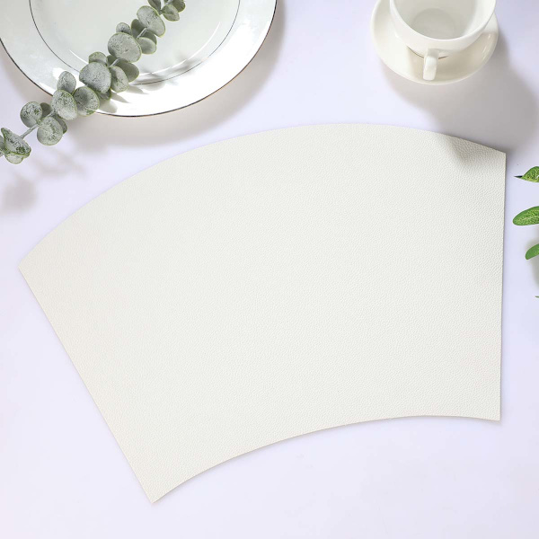 4-pack Bordstablett i Konstläder 43x30cm Båge Vit vit