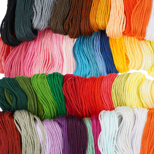 50 Farger Broderigarn 8m per Nøste