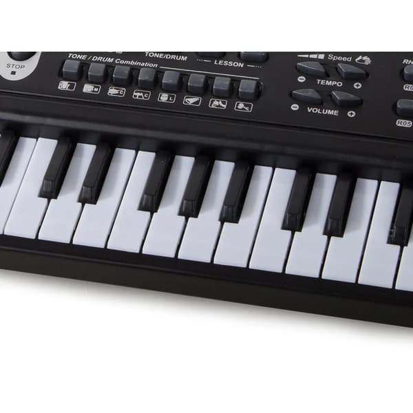 Piano keyboard for barn med mikrofon