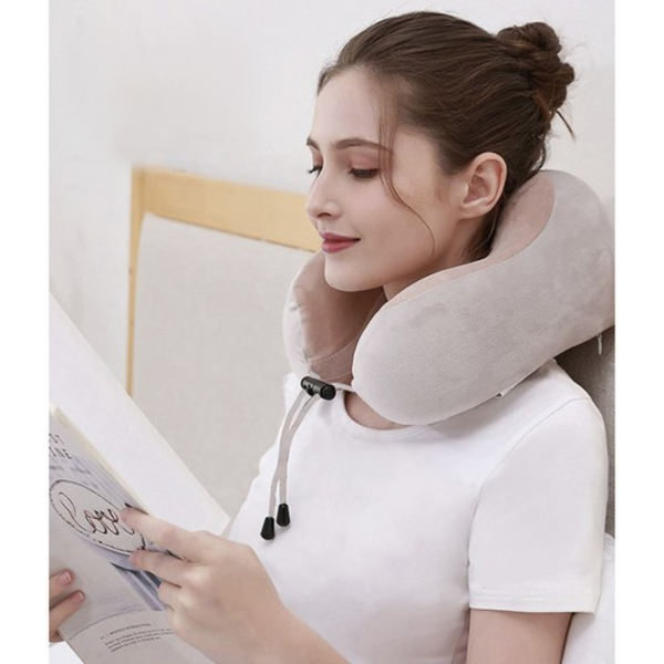 Memory Foam Nakkepute med Massasje - Elting og Varmende Nakkemassasje grå