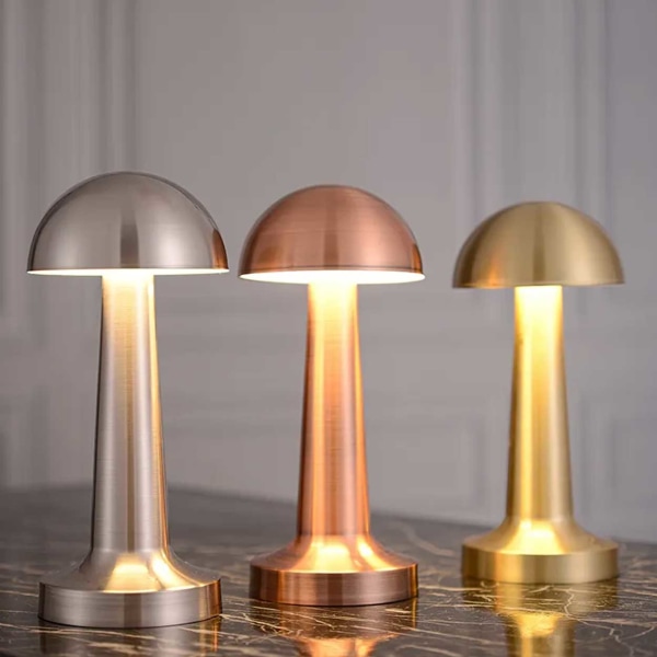 Retro genopladelig bordlampe med metaldæmper sølv sølv