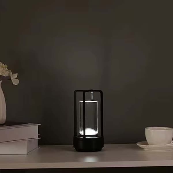 Trådløs LED Lampe | Genopladelig Bordlampe i Metal Lygte Sort