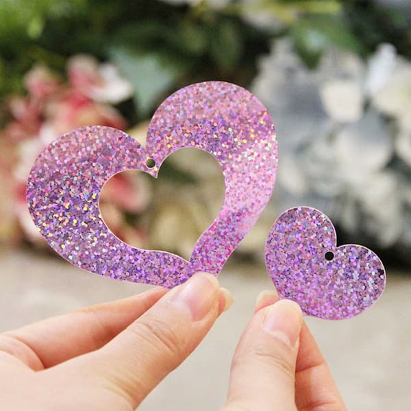 GlitterDraperi med hjerter Metallic Pink pink