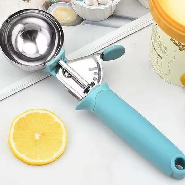 Isbolle med 1-klikk ejektor for perfekte iskuler 6 cm