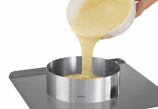 Justerbar bakring i rustfritt stål 16–30 cm – høyde 12 cm med klips for kaker og bunner