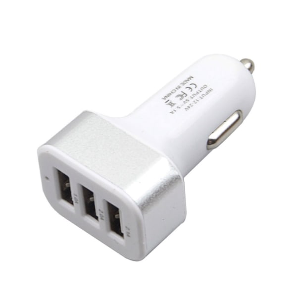 Universal Car Charger 3 USB 5.1A: lla valkoinen