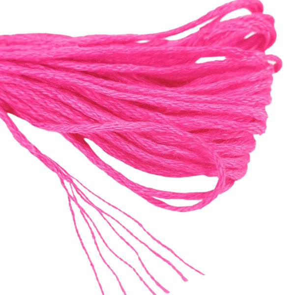 50 Farger Broderigarn 8m per Nøste