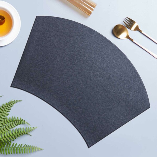 4-pakke bord tablet i kunstig læderbue sort 43x30cm sort