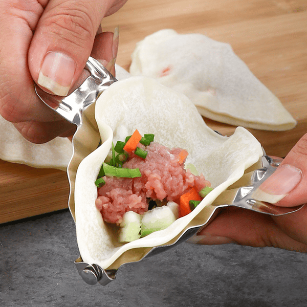 Stor dumplingform i rustfritt stål 9,5 cm – Dumplings og piroger