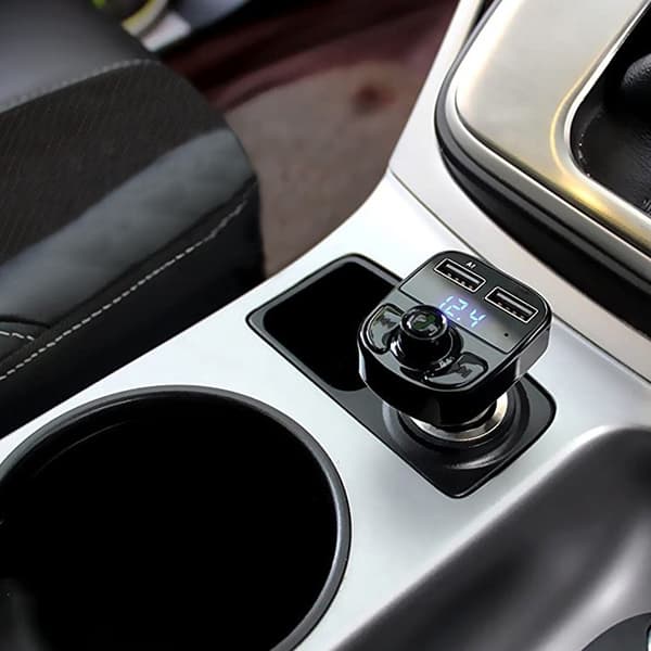 Bluetooth FM-sender med 2x USB-lader svart