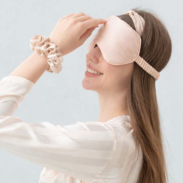 Stor Lyxig Sovmask i Äkta Mullbärssilke Rosa