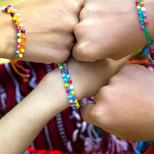 DIY Armbandskit för Barn - Gör Dina Egna Armband Pyssel flerfärgad