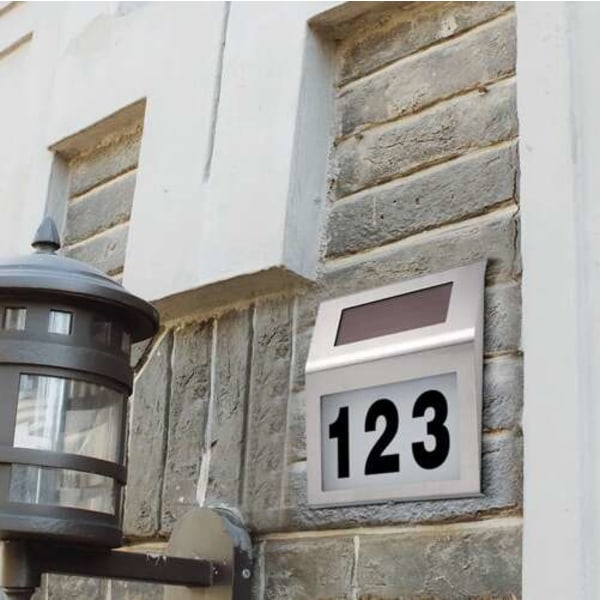 Talon numero aurinkoisella led-valolla hopea