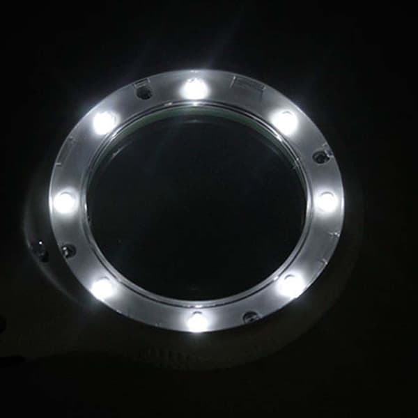 Forstørrelsesglass 4x med LED-lampe - Perfekt for lesing og arbeid hvit