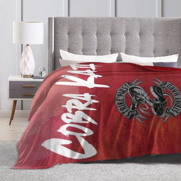 Cobra Kai Slängfilt Ultramjuk fleecefilt Lättvikt Varm Mysig filt för sängkläder Soffa Soffa Vardagsrum All Season -cobra Kai 3- 50x40in 125x100cm