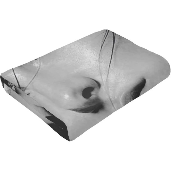 Rebecca Ferguson Filt Ultramjukt flanellfilt 3d- print Fluffig plyschfilt Sängdekoration Sängfilt för vardagsrummet Sovrumsdekoration (3siz 60x50in 150x125cm