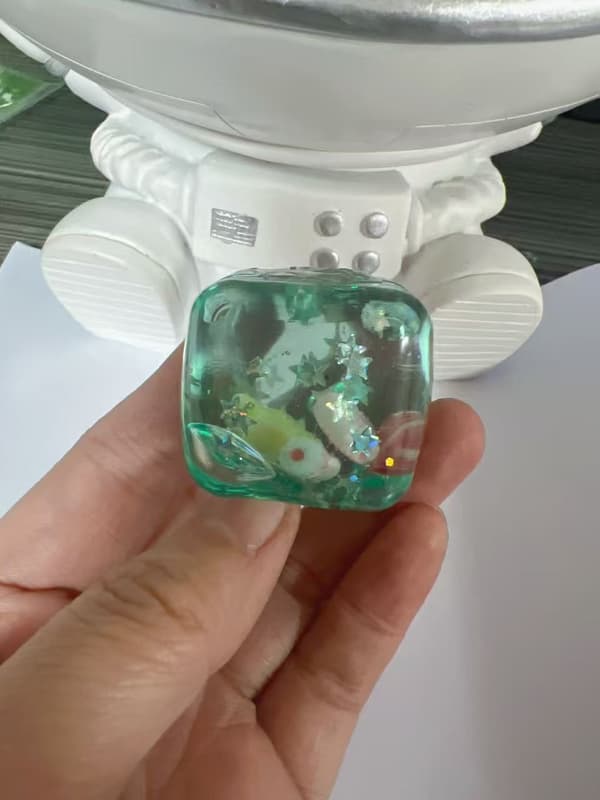 3D tecknad prydnad dekompression simulering Rubiks kub 3D klämventilationsleksak obegränsad dekompression 3CM Shell Pinch