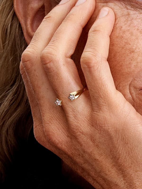 Pandora - Öppen ring med stjärnfall - 14k guldplätering Omkrets: 58mm Circumference: 58mm
