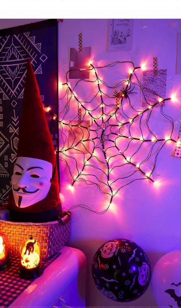 Halloween-dekorationslys Spindelvæv LED Sort Spindelvæv Lys 4FT Diameter 70 LED Vandtætte Lys og Sort Edderkop