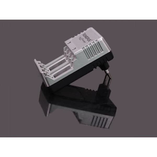 4x Batterioplader - AA, AAA & 9V Batterier Sølv