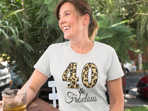 Födelsedag 40 år T-shirt - Perfekt present - 40 & fabulous M M