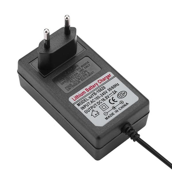 AC100-240V DC 16.8V 2A erstatningsstrømadapter Litiumionbatterilader Sikker lading EU
