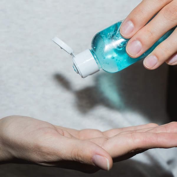 12-pack flip-top plastkosmetikflaskor, påfyllningsbara vätskebehållare, kosmetikflaskor i resestorlek, 50 ml