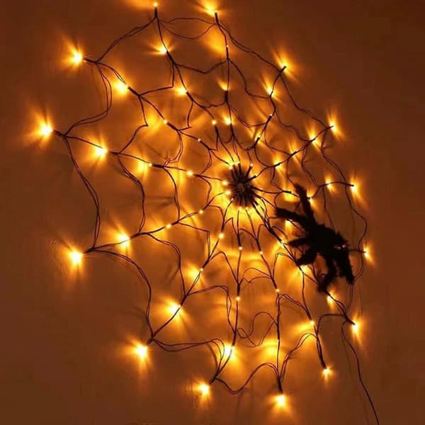 Halloween-dekorationslys Spindelvæv LED Sort Spindelvæv Lys 4FT Diameter 70 LED Vandtætte Lys og Sort Edderkop