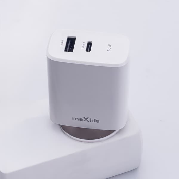 30W hurtiglader for iPhone / Samsung PD, QC dobbel port USB-C hvit