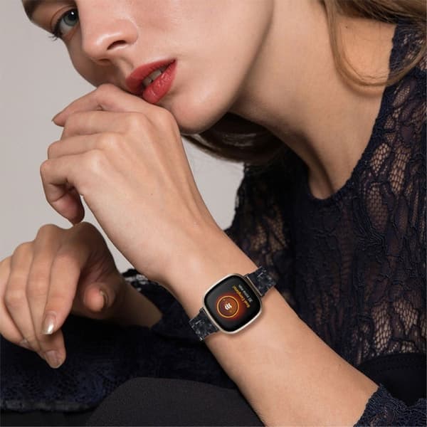 Fitbit Sense / Versa 3 klockarmband med harts-pärlor - Flash Black Svart