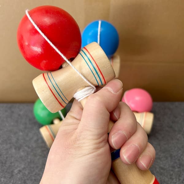 Kendama Pro interaktiivinen lelu, puinen, 18 cm, taitopeli lapsille ja aikuisille, punainen Red