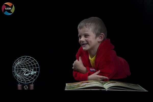 3D Optisk Illusions Natlampe - 7 LED Farveskiftende Lampe