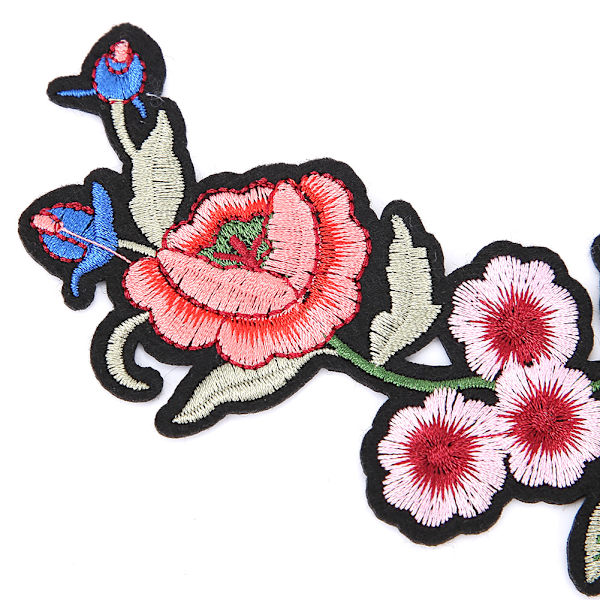 V-hals Rose Klær Brodert Patch DIY Dekorasjon Strykejern Sy Klistremerke Applikasjon Håndverk Tilbehør