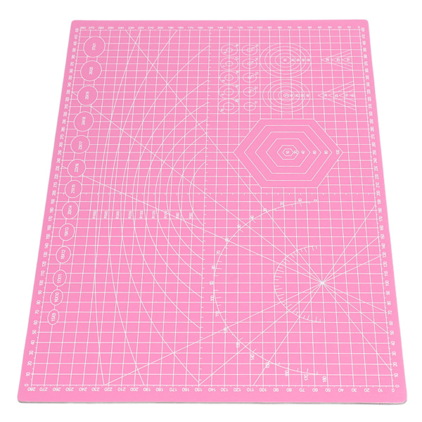 Självläkande skärmatta 45x30cm Rosa Trefaldigt Dubbelsidig Skala Handskuren Hantverksplatta för Scrapbooking Quilting Sömnad