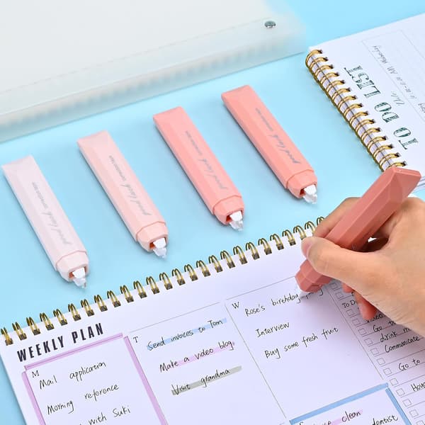 5-pack rosa korrigeringstejp, rosa estetisk korrigeringstejp penna - smidig avrullning, lättanvänd pennformad applikator, perfekt för studenter pink