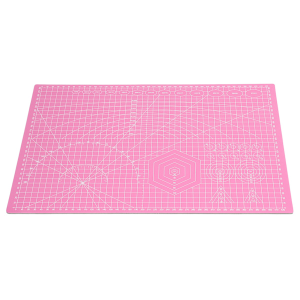 Självläkande skärmatta 45x30cm Rosa Trefaldigt Dubbelsidig Skala Handskuren Hantverksplatta för Scrapbooking Quilting Sömnad