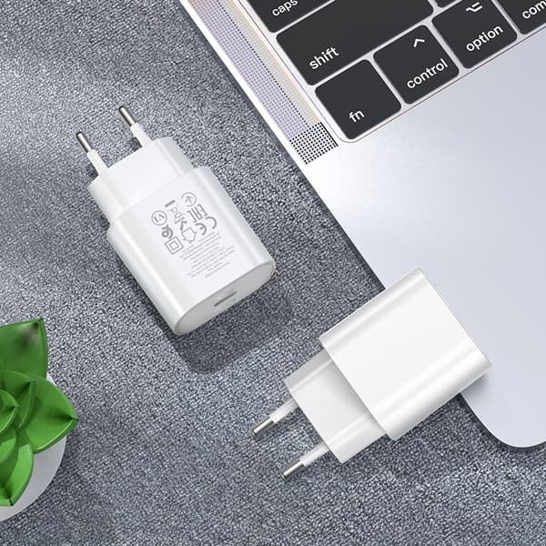 hoco. N22 Europeisk standard PD25W lader egnet for Apple