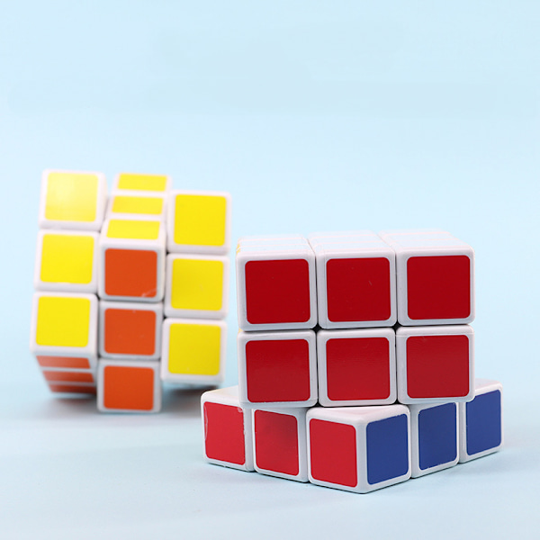 Högkvalitativ slät tredje ordningens Rubiks kub