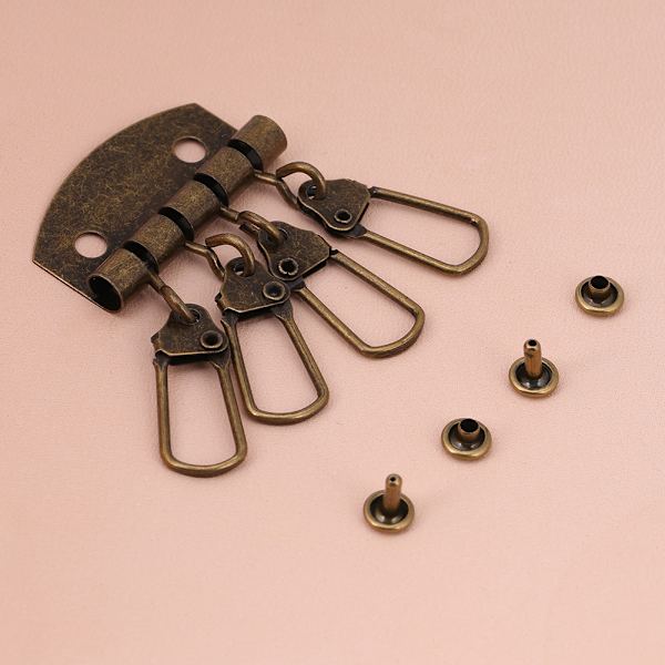 30 stk./sæt Retro nøgleringspung nøglering række arrangør Diy læderhåndværk tilbehør (4 kroge)
