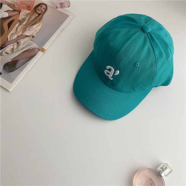 Brevbroderad hatt Justerbar cap Green
