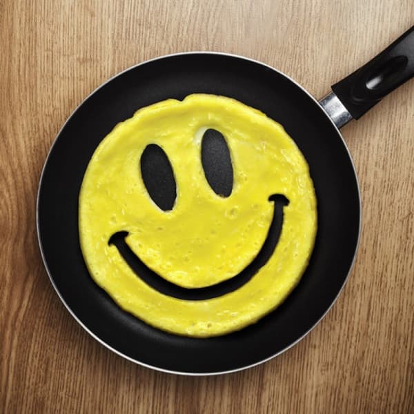 Äggringar, 2 st äggkokningsringar, pannkaksform för stekning av ägg och omelett(smili