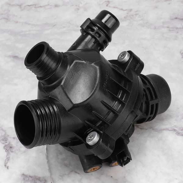 Auton moottorin jäähdytysnesteen termostaatti Assy 11537549476 Sopii E60 E61 E90 E91 E92 E93 Z4