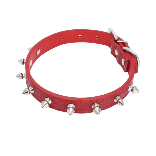 Djurhalsband i läder fyllt med spiknit, 1,5 cm/0,5" bredd, f Red S
