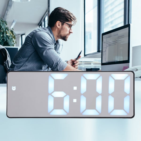 Innovativ elektronisk LED-skärmväckarklocka med spegel för hemsovrum
