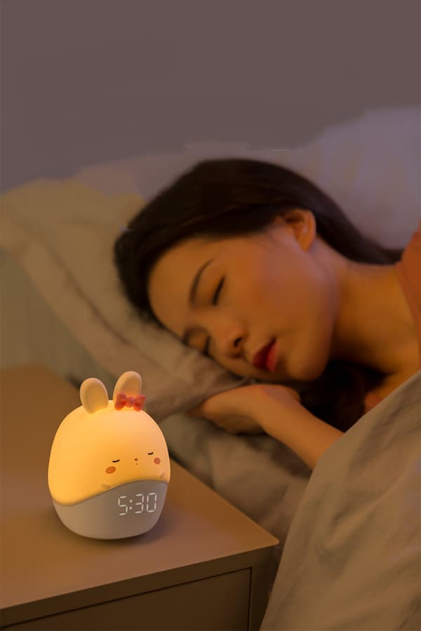 Koala björn väckarklocka studenter LED digital sängklocka barn sovrum lärande tecknad nattlampa 3(Princess Rabbit)