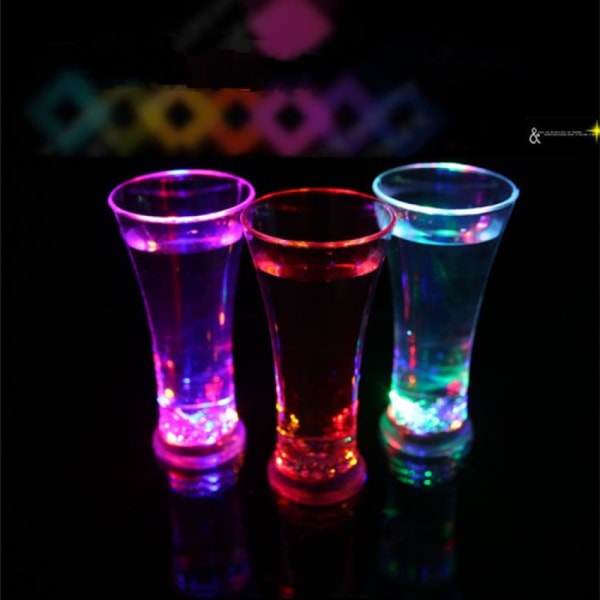 Rund mun hög kopp blinkande kopp, LED blinkande kopp lysande kopp, LED vattensensorkopp