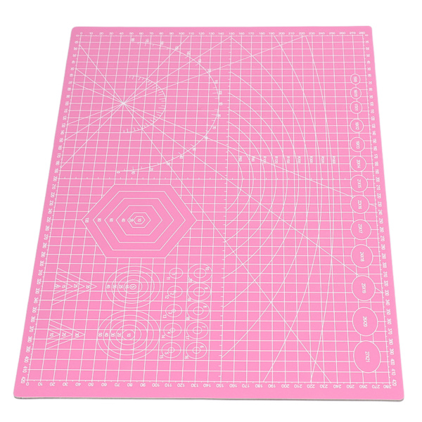Självläkande skärmatta 45x30cm Rosa Trefaldigt Dubbelsidig Skala Handskuren Hantverksplatta för Scrapbooking Quilting Sömnad